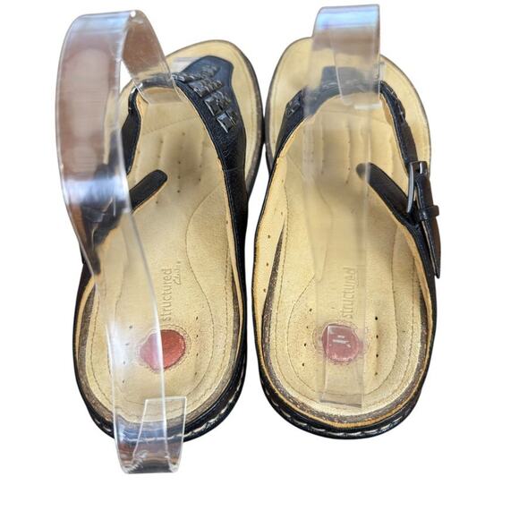 Clarks Unstructured Undrizzle Studded Leather Thongs Comfort Sandals Shoes 7.5 - Picture 10 of 16